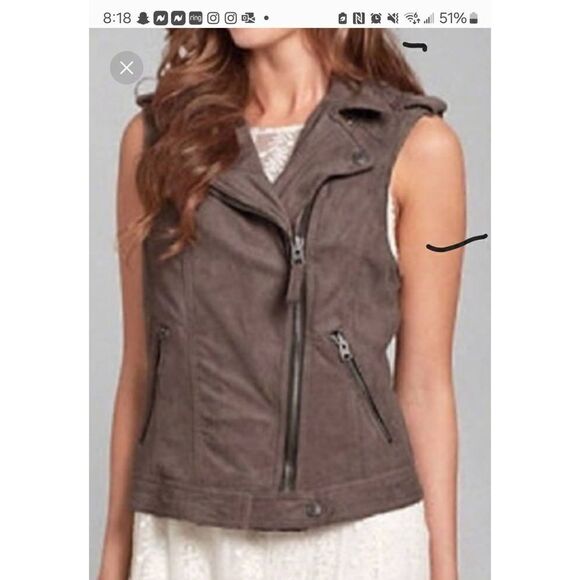 Abercrombie and Fitch suede vest. Perfect festival outfit piece - Picture 2 of 6